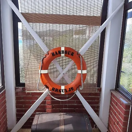 Harbour Apartamento *
