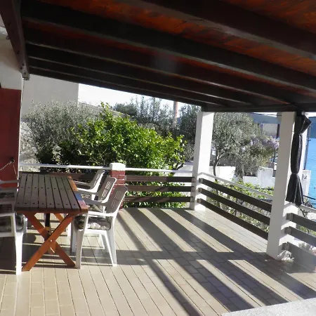Harbour Apartament *